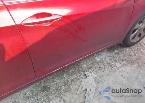 2011 Hyundai Elantra Limited (Ulsan Plant) from USA, damaged, VIN KMHDH4AE2BU168855